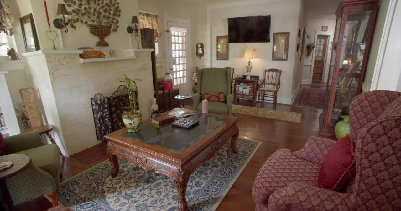 Granbury Gardens Bed And Breakfast 외부 사진