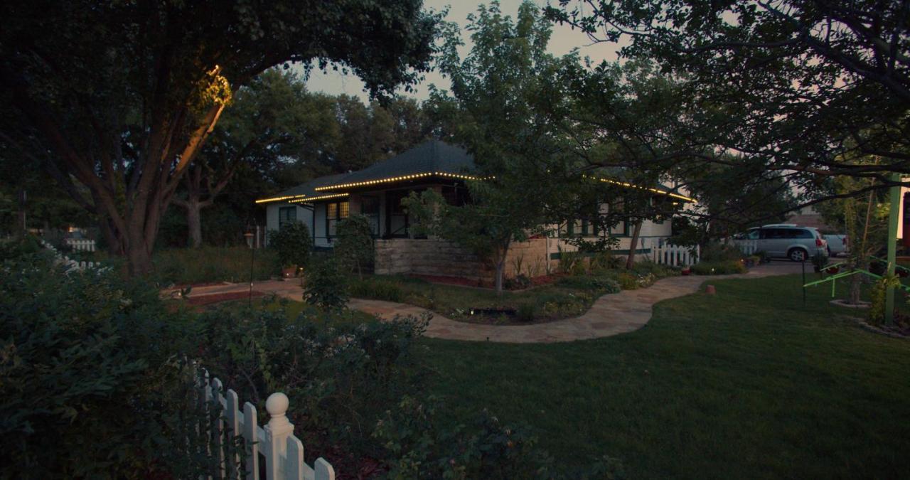 Granbury Gardens Bed And Breakfast 외부 사진