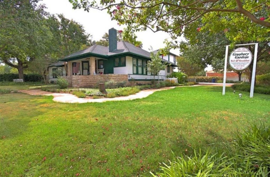 Granbury Gardens Bed And Breakfast 외부 사진