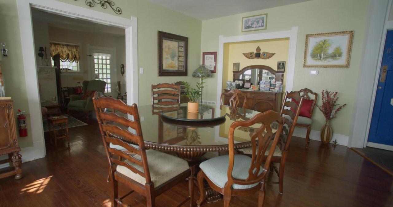 Granbury Gardens Bed And Breakfast 외부 사진